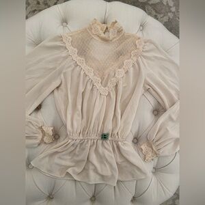 70’s Vintage Cream Lace Blouse sz S